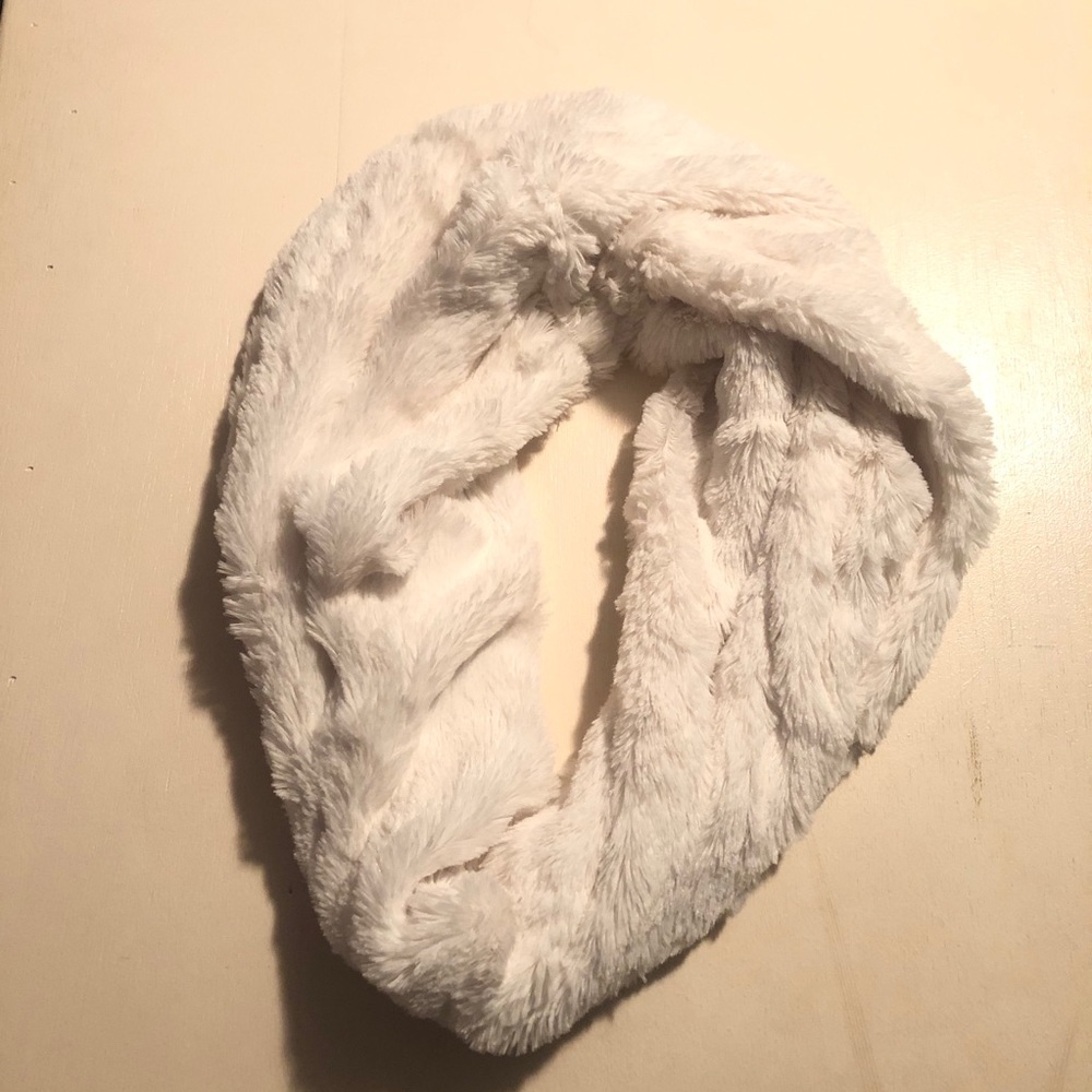 Cream faux fur infinity scarf